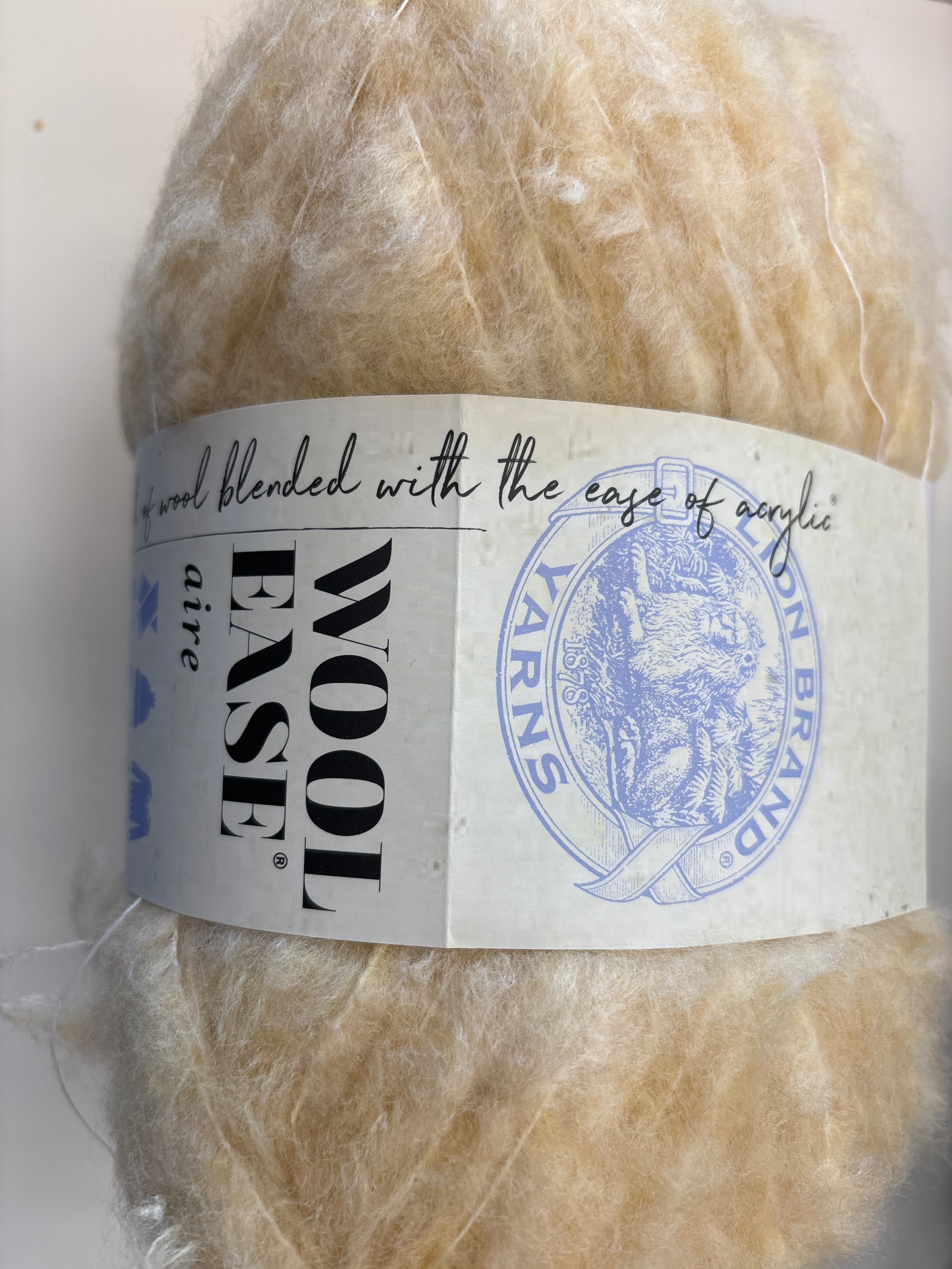 Wool Ease Aire by Lion