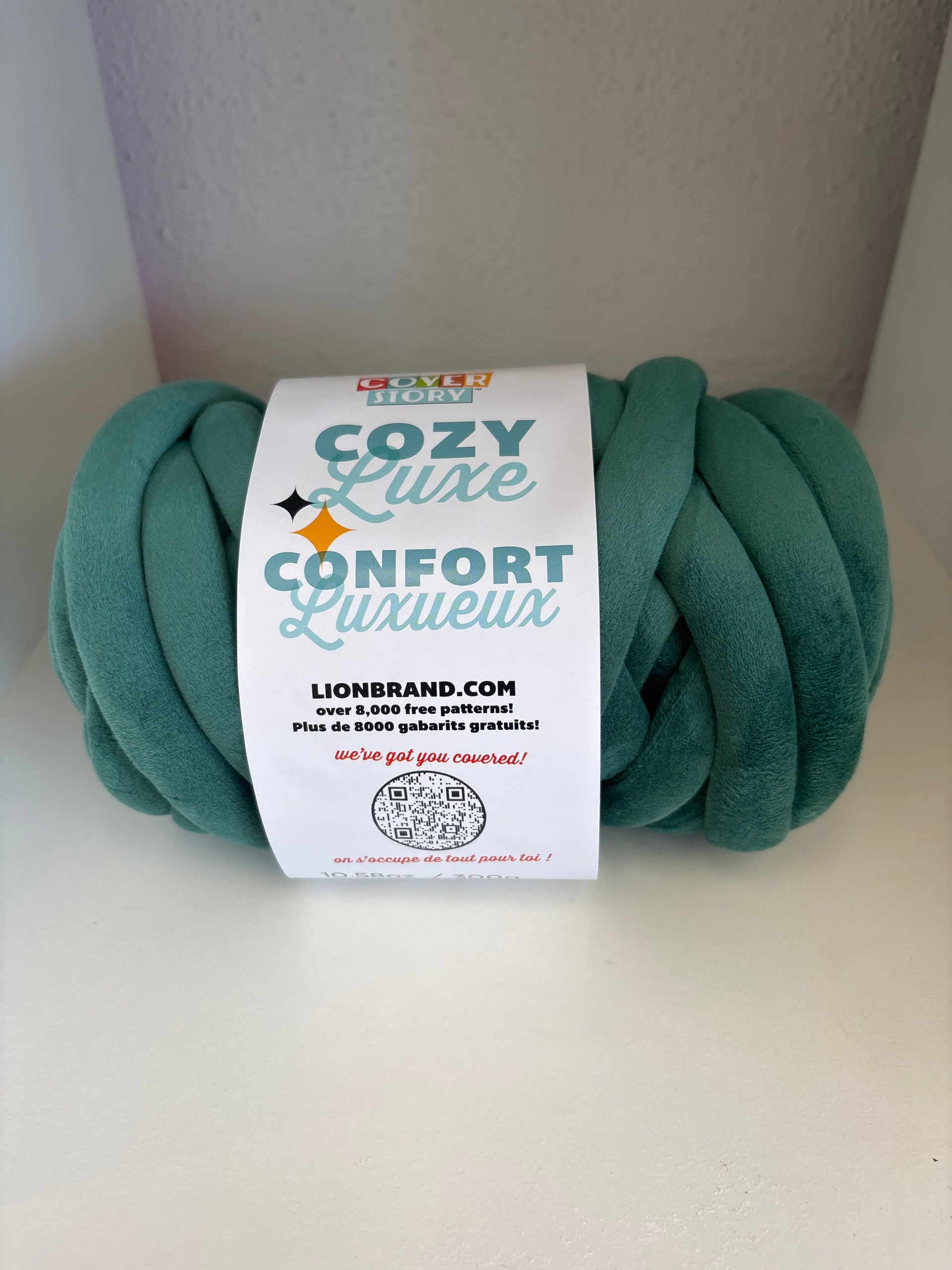 Lion Brand Cover Story Cozy Luxe Yarn - Jumbo Blanket Yarn For Knitting & Crochet (Mauve, 300g, 16.4 Yds, #7 Weight)