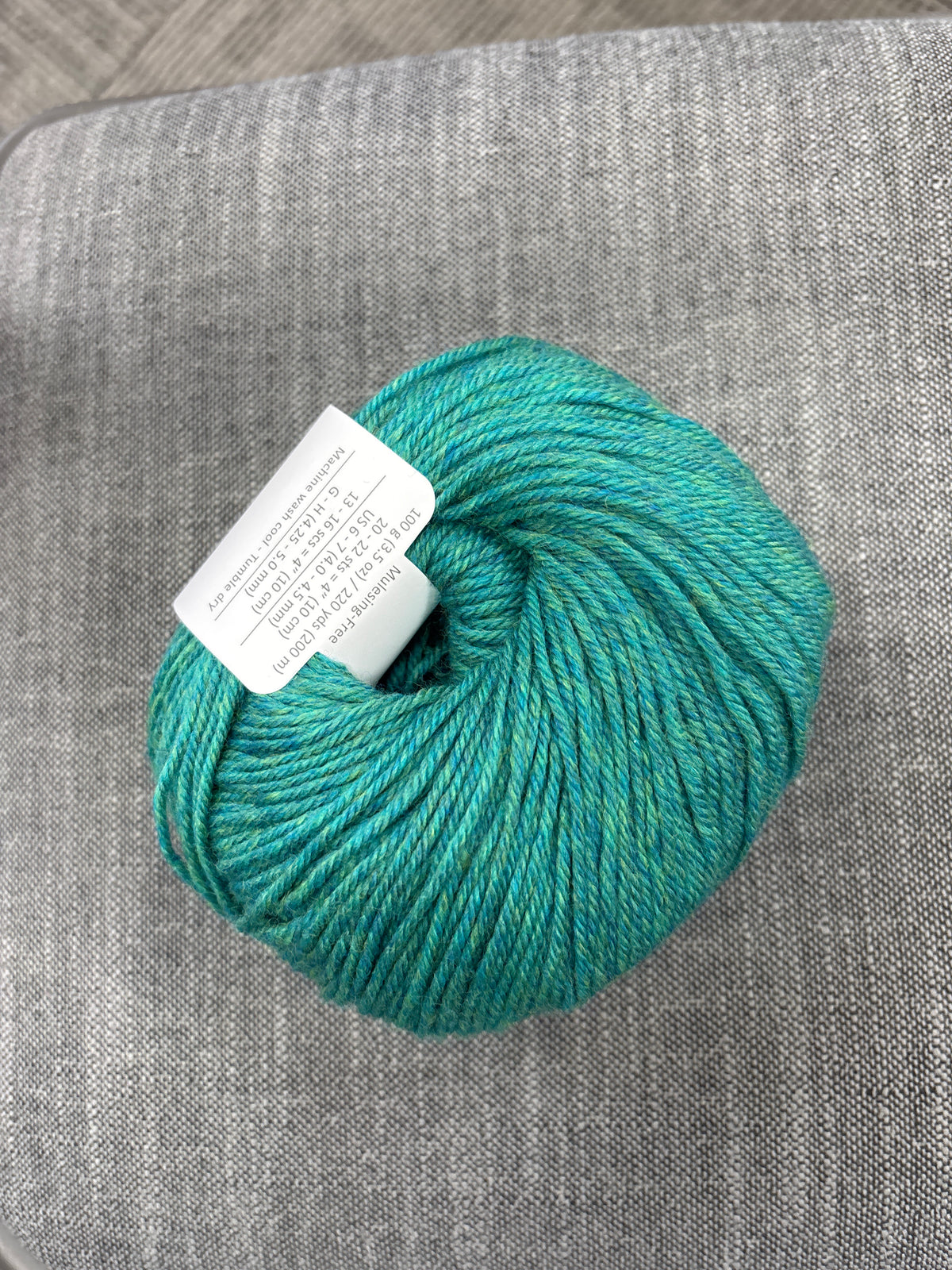 220 Superwash by Cascade