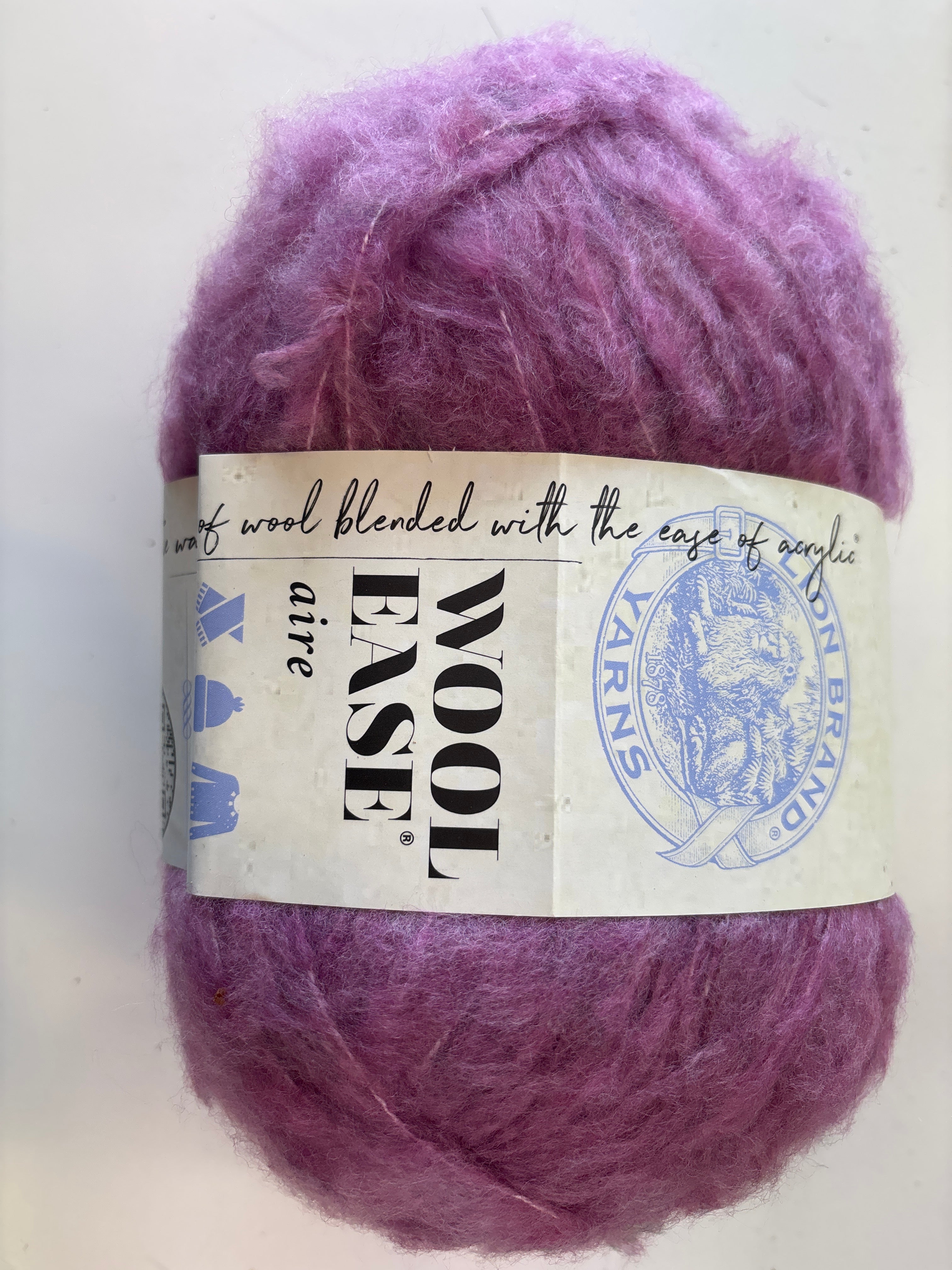 Wool Ease Aire by Lion