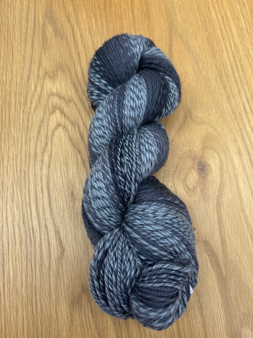 220 Superwash Wave Aran